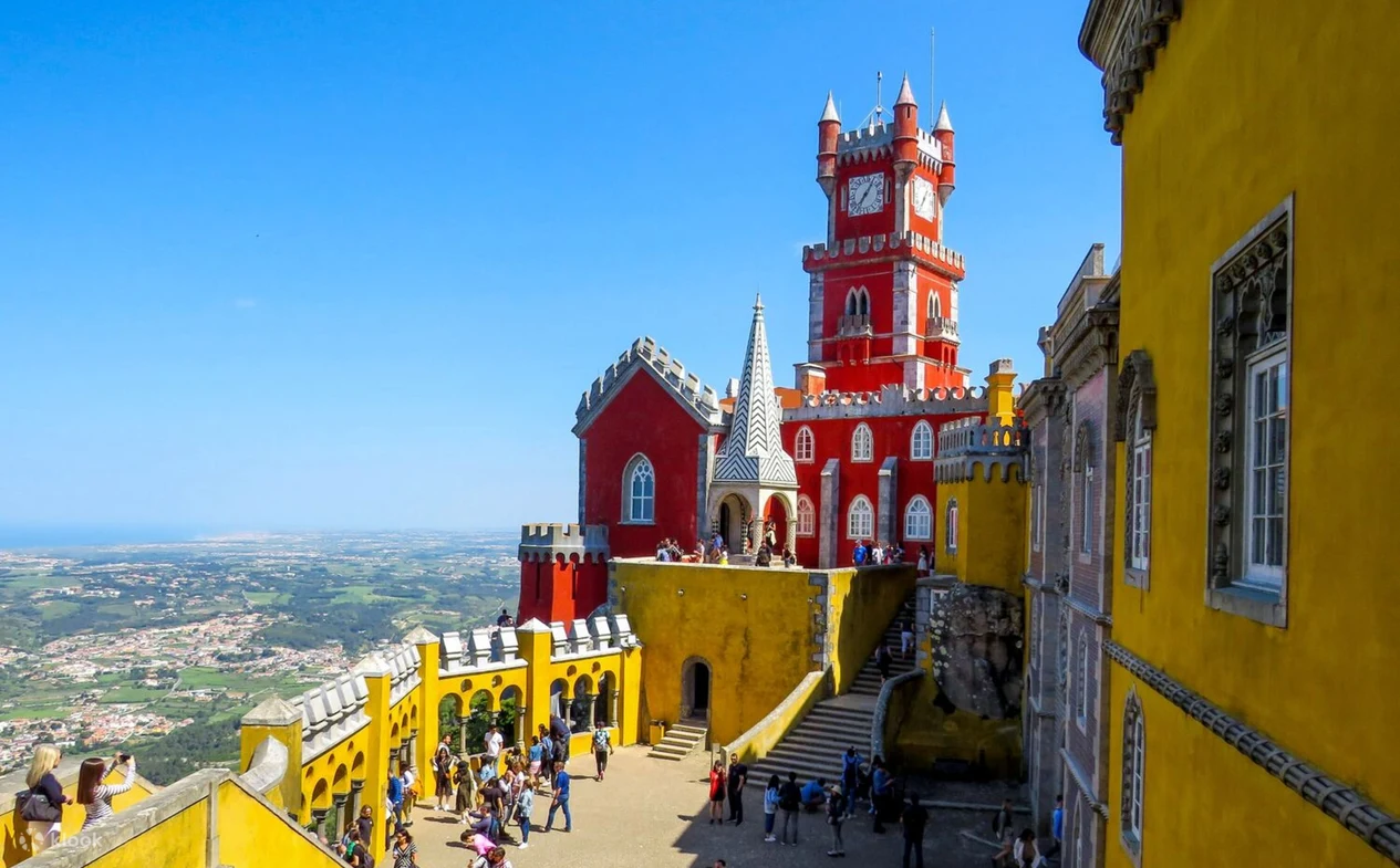 Sintra, Pena, Regaleira, Cabo da Roca & Cascais day tour from Lisbon